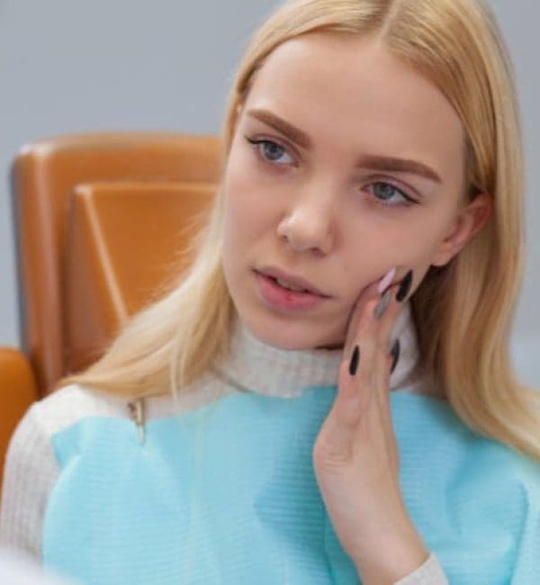 Emergency dentist for pain or dental problems - clean smiles